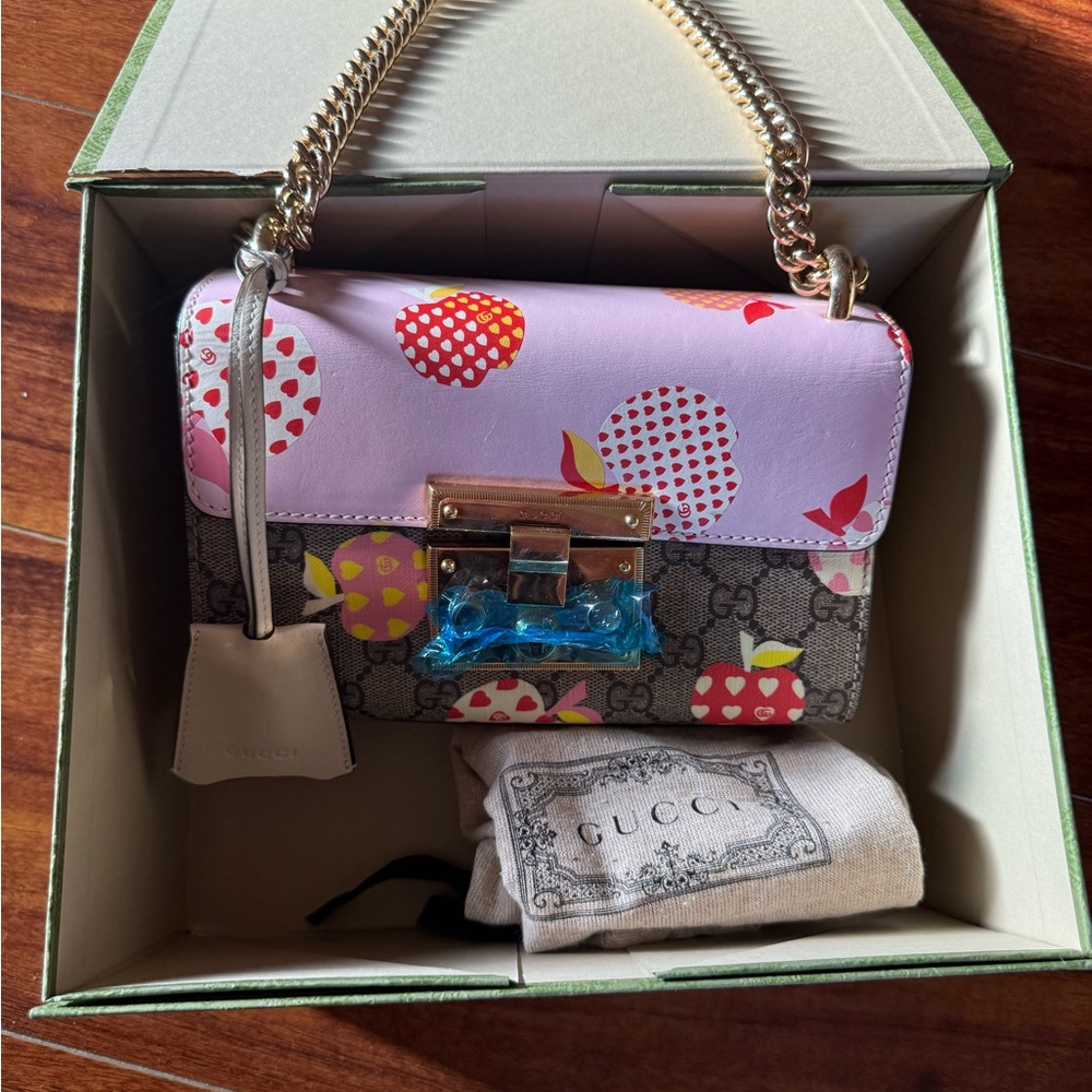GUCCI PVC Leather Shoulder Bag Multicolor Padlock GG Supreme Apple Authentic